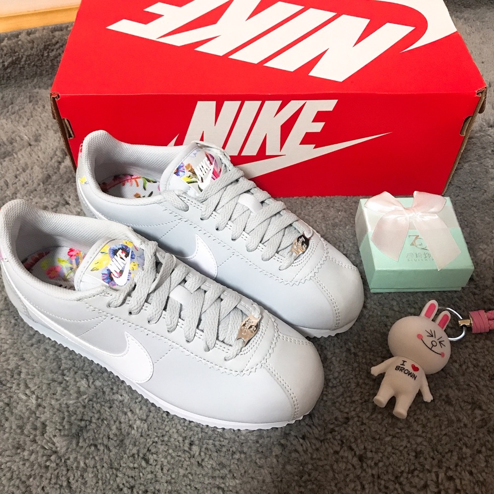NWT Nike Cortez FIRM $ - Picture 2 of 8